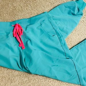 Medium petite jogger scrubs